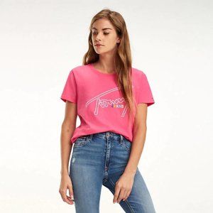 Tommy Hilfiger dámské růžové tričko s výšivkou